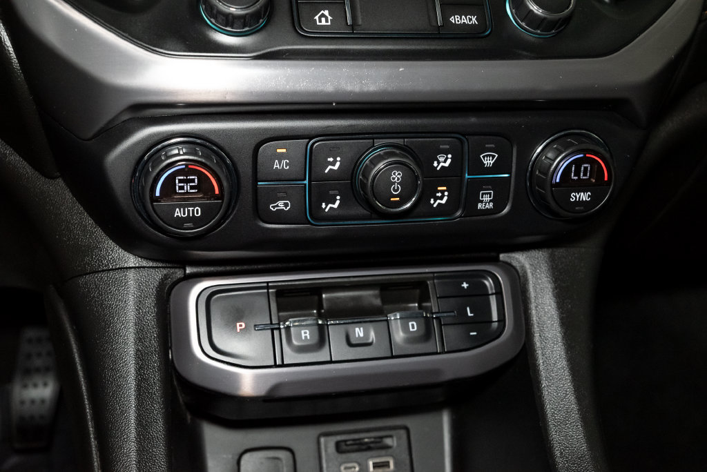 Used 2020 GMC Acadia AT4 w/ Driver Alert Package II AWD/4WD image 20