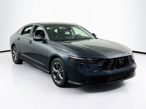 Used 2023 Honda Accord EX image 3