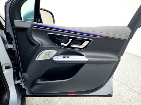 Used 2025 Mercedes-Benz EQE 350+ 4MATIC SUV image 26