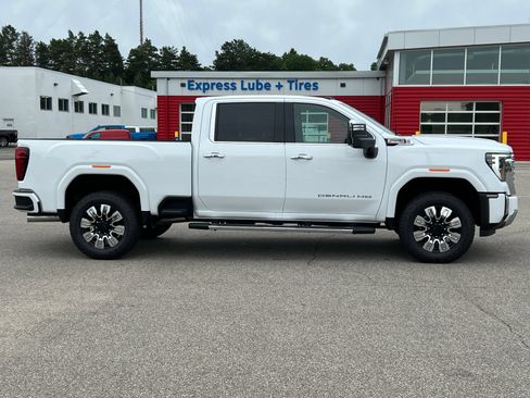 New 2026 GMC Sierra 2500 Denali w/ Denali Reserve Package AWD/4WD image 53