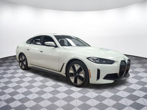 Certified 2023 BMW i4 eDrive35 w/ Premium Package image 6