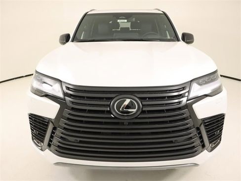 New 2026 Lexus LX 700h Luxury image 7