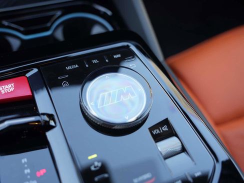 Used 2025 BMW M5 Touring image 17