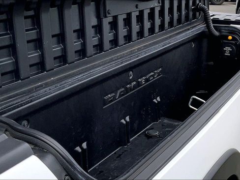 Used 2019 RAM 1500 Rebel w/ Rebel Level 2 Equipment Group AWD/4WD image 9