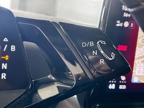 Certified 2023 Volkswagen ID.4 Pro S AWD/4WD image 18