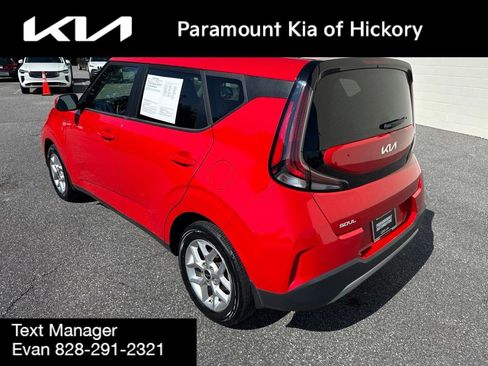 Used 2023 Kia Soul LX w/ LX Technology Package FWD image 5