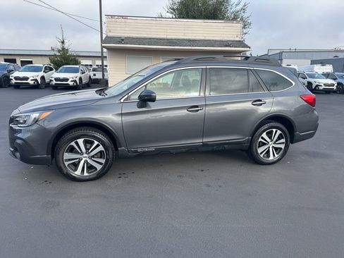 Used 2019 Subaru Outback 2.5i Limited image 2