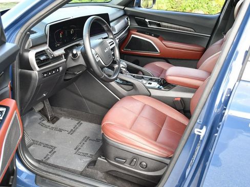 Used 2023 Kia Telluride EX FWD image 43