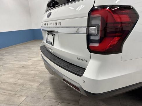 Used 2022 Ford Expedition Max Limited image 39