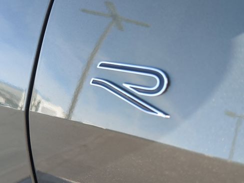 New 2026 Volkswagen Tiguan SE R-Line image 22