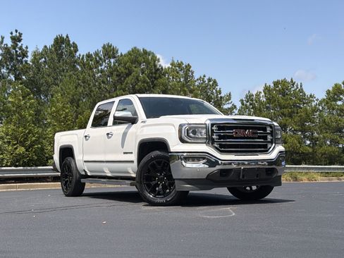 Used 2018 GMC Sierra 1500 SLT w/ SLT Premium Package AWD/4WD image 2