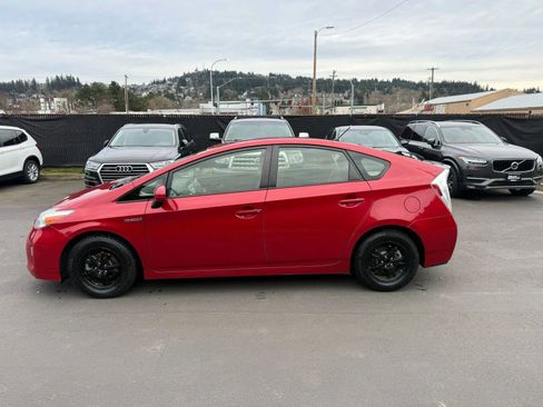 Used 2012 Toyota Prius Two image 7