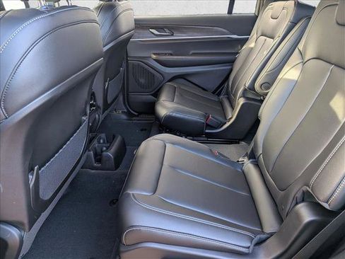 New 2025 Jeep Grand Cherokee L Limited image 14