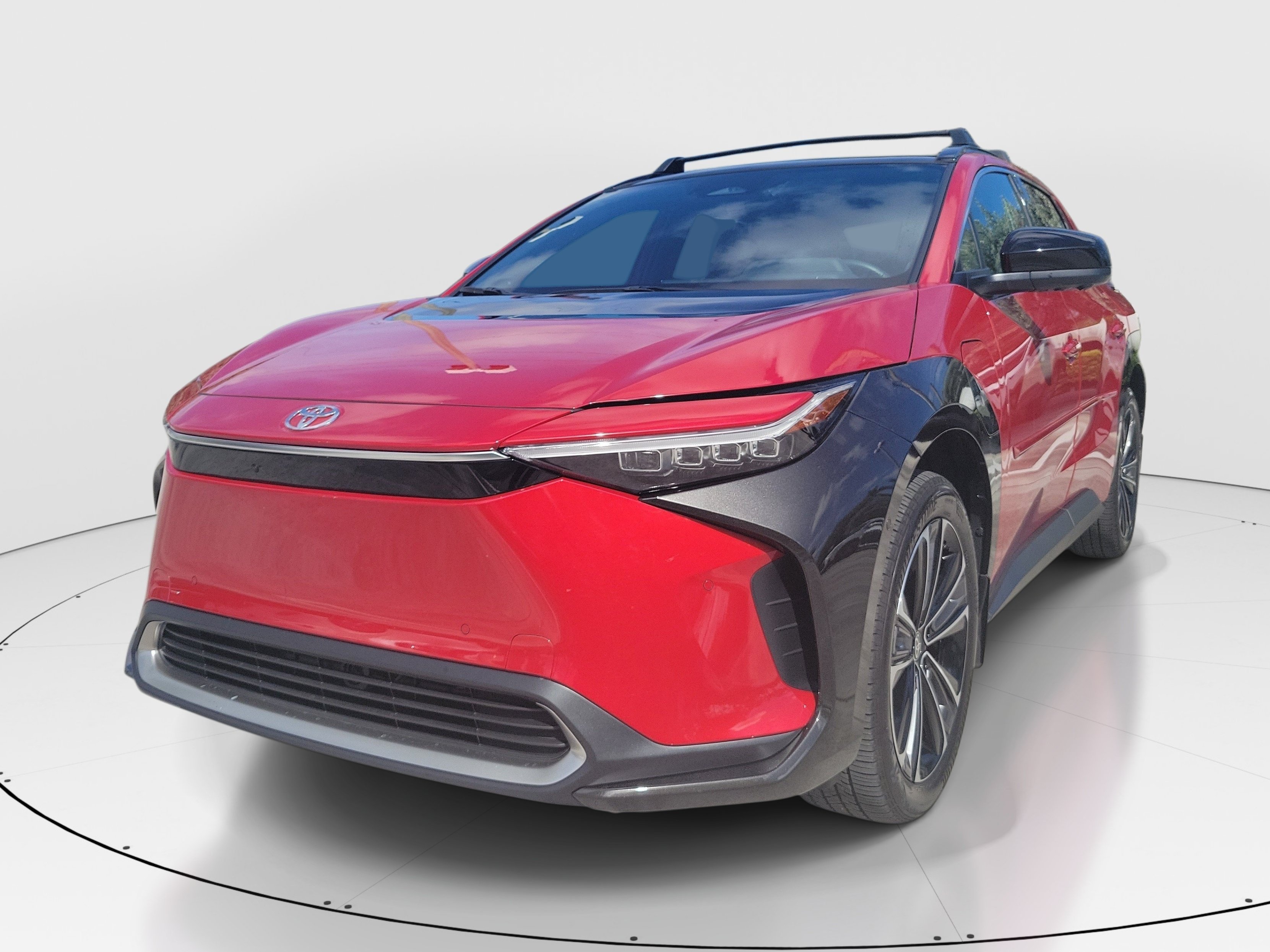 Used 2024 Toyota bZ4X FWD image 4