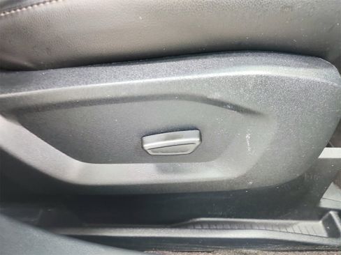 Used 2020 Ford Edge SEL w/ Convenience Package image 38