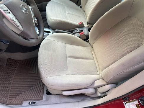 Used 2015 Nissan Versa SV image 7