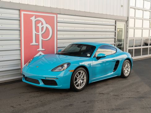Used 2020 Porsche 718 Cayman image 29