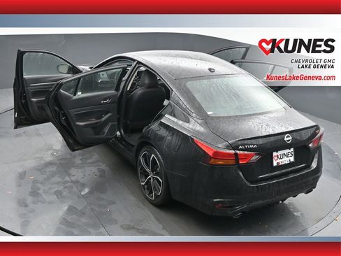 Used 2024 Nissan Altima 2.5 SR image 52