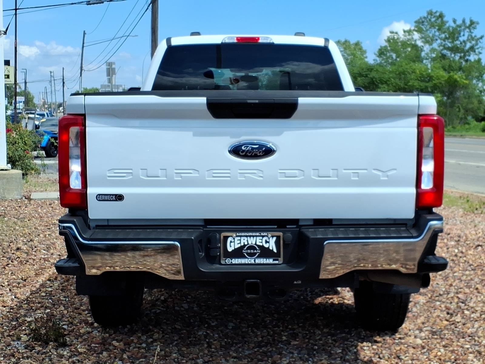 Used 2024 Ford F250 XLT w/ FX4 Off-Road Package AWD/4WD image 5