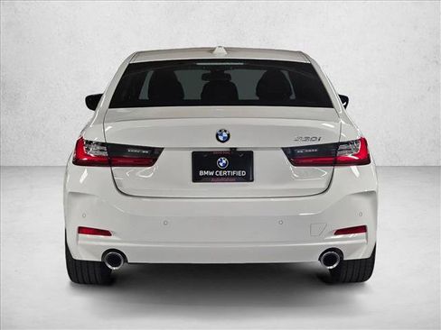 Used 2024 BMW 330i Sedan w/ Premium Package RWD image 6
