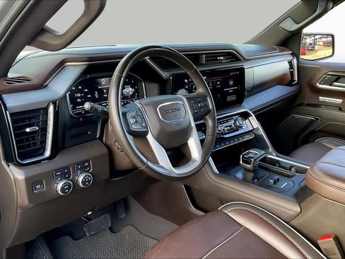Used 2024 GMC Sierra 1500 Denali AWD/4WD image 17