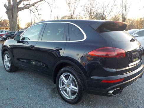 Used 2016 Porsche Cayenne w/ Premium Package image 3