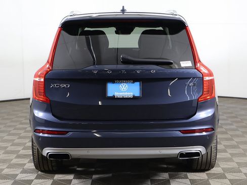 Used 2021 Volvo XC90 T6 Momentum w/ Climate Package image 15