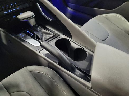 Used 2023 Hyundai Elantra SEL w/ Cargo Package image 26