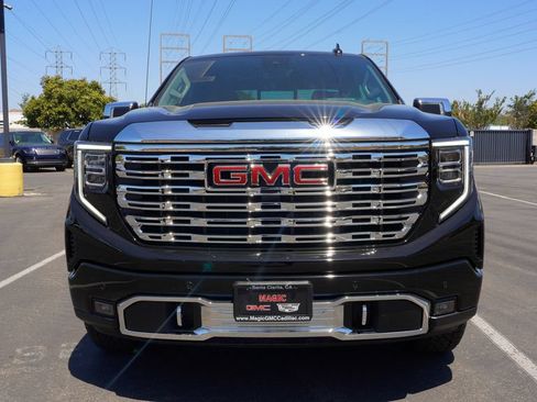 New 2026 GMC Sierra 1500 Denali w/ Technology Package AWD/4WD image 4