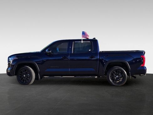 Used 2025 Toyota Tundra Limited AWD/4WD image 8