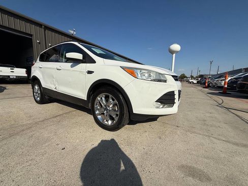 Used 2014 Ford Escape SE w/ Equipment Group 201A image 13
