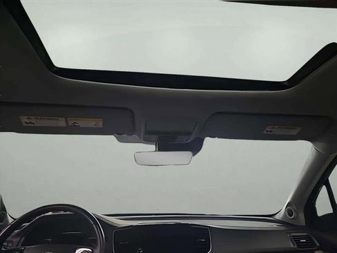 Used 2022 Honda Pilot Touring image 12