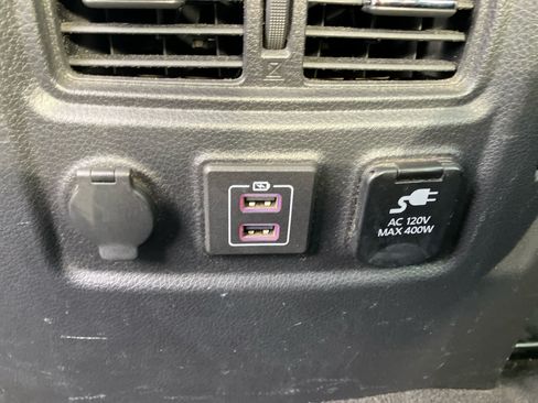 Used 2021 Nissan Titan PRO-4X w/ Pro-4x Convenience Package AWD/4WD image 42