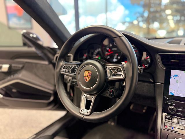 Used 2018 Porsche 911 Carrera GTS RWD image 26