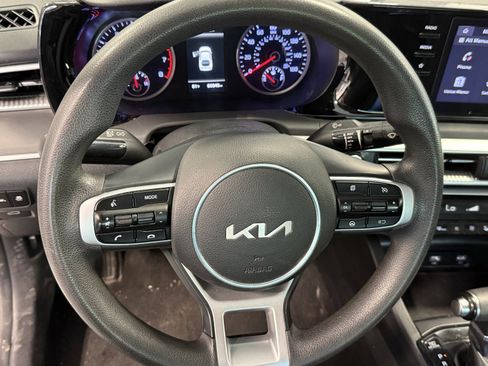 Used 2023 Kia K5 LXS FWD image 15