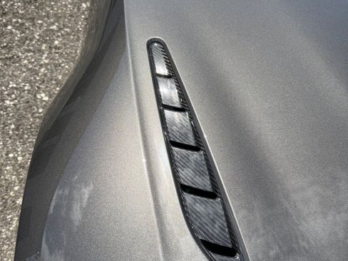 Used 2021 Aston Martin V8 Vantage Coupe image 17