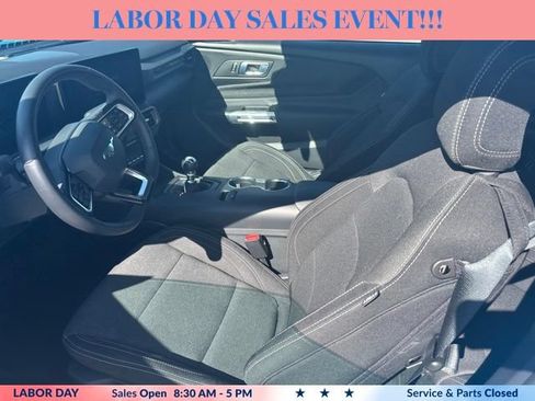 Used 2024 Ford Mustang GT RWD image 10