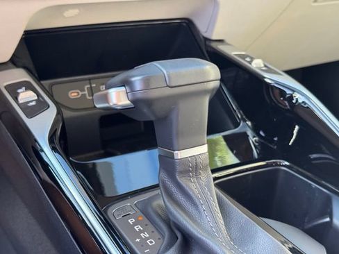 Used 2025 Kia Sorento SX FWD image 53