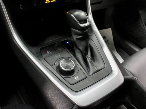 Used 2023 Toyota RAV4 XLE Premium AWD/4WD image 30