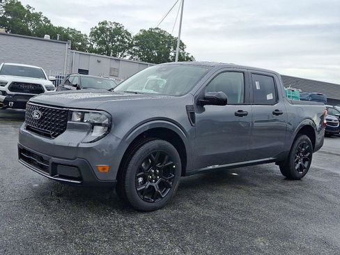 New 2025 Ford Maverick XLT w/ XLT Luxury Package image 2