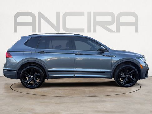 Certified 2024 Volkswagen Tiguan SE R-Line image 11