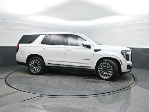 Used 2025 GMC Yukon Denali Ultimate image 3