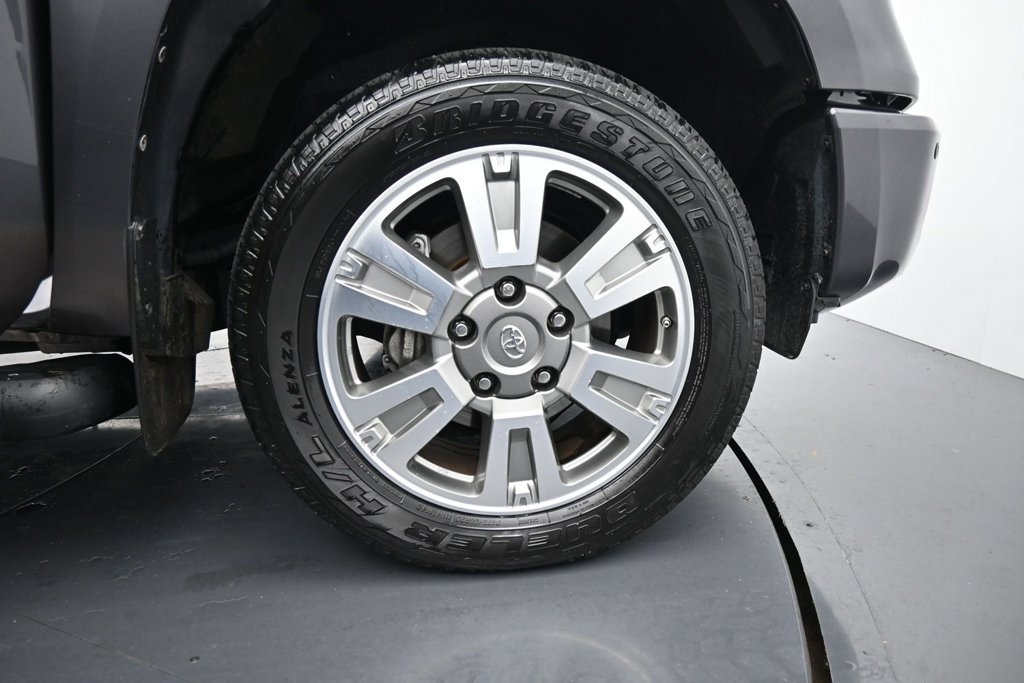 Used 2017 Toyota Tundra Platinum AWD/4WD image 11
