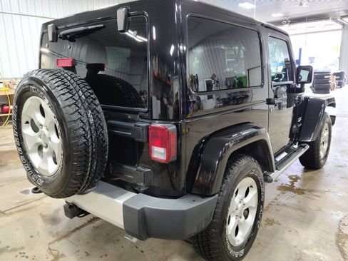 Used 2013 Jeep Wrangler Sahara w/ Dual Top Group AWD/4WD image 5