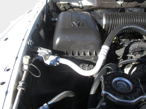 Used 2016 RAM 1500 Tradesman w/ Chrome Appearance Group image 27