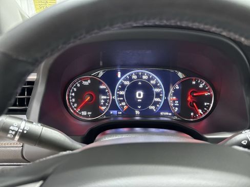 Used 2023 GMC Acadia AT4 w/ Technology Package AWD/4WD image 11