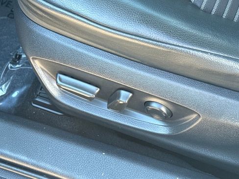 Used 2021 Toyota Camry SE image 47