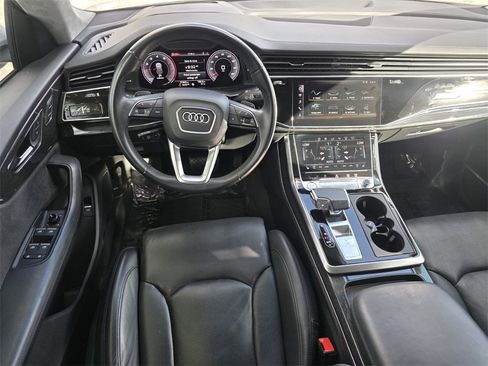 Used 2020 Audi Q8 Prestige w/ Prestige Package image 13
