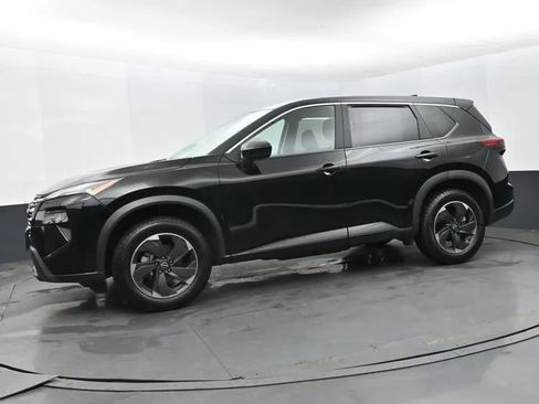 Used 2025 Nissan Rogue SV FWD image 5