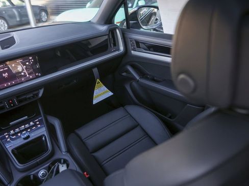 New 2026 Porsche Cayenne S AWD/4WD image 35